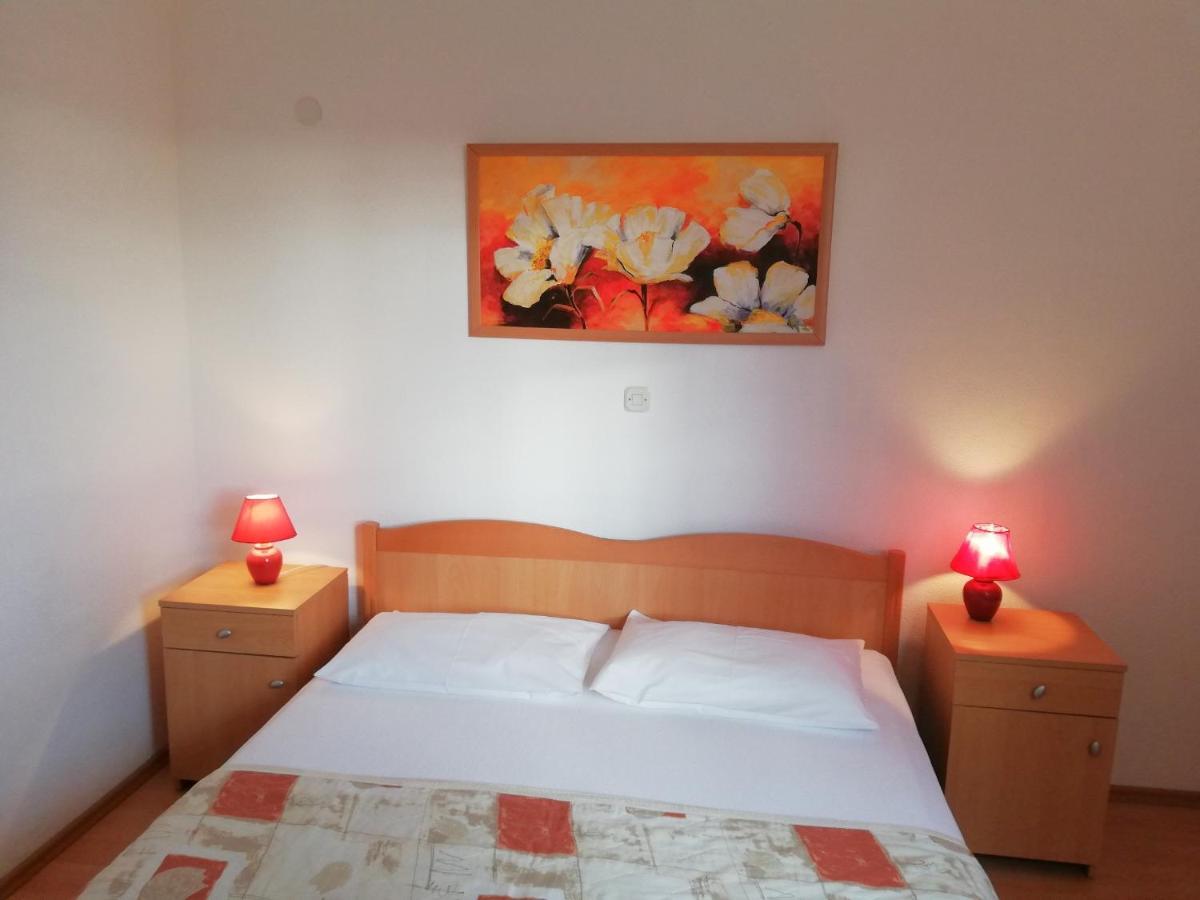 Apartments Roko Lalin 파코스탄 외부 사진